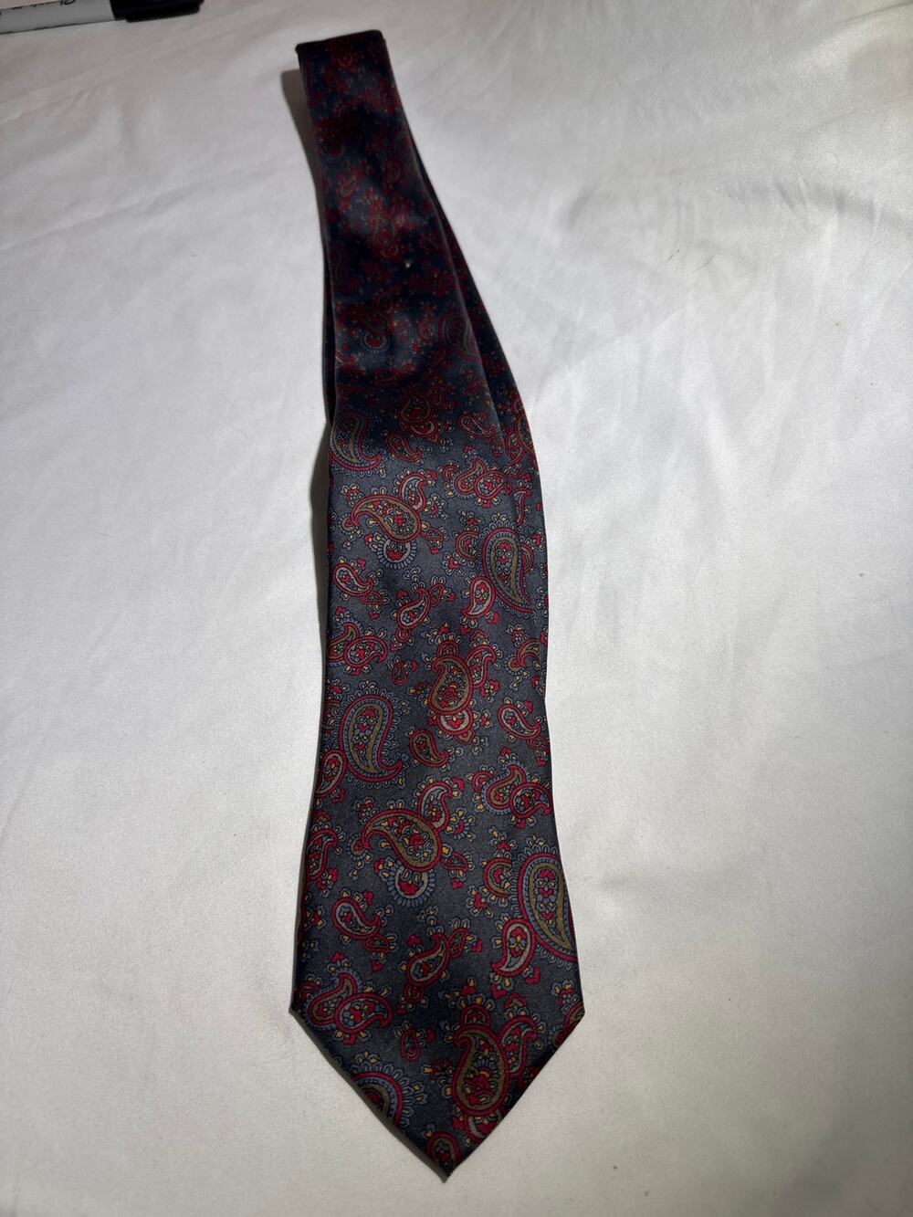 Raffaello Roma Mens 100% Silk Tie Gray Red Paisley Made in Italy 60" Vintage